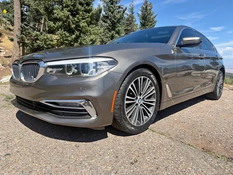 2018 BMW 5 Series 530i Sedan 4D