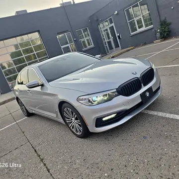 2018 BMW 5 Series 530i xDrive Sedan