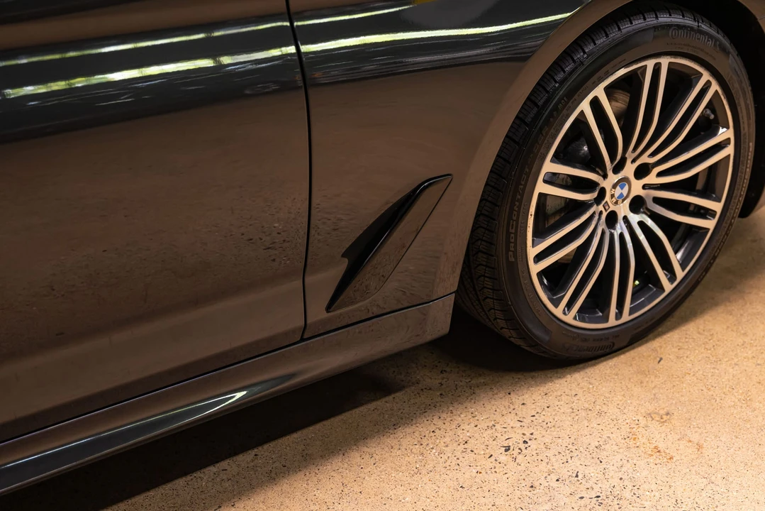 2018 BMW G30 5 Series Sedan - Image 21 of 31