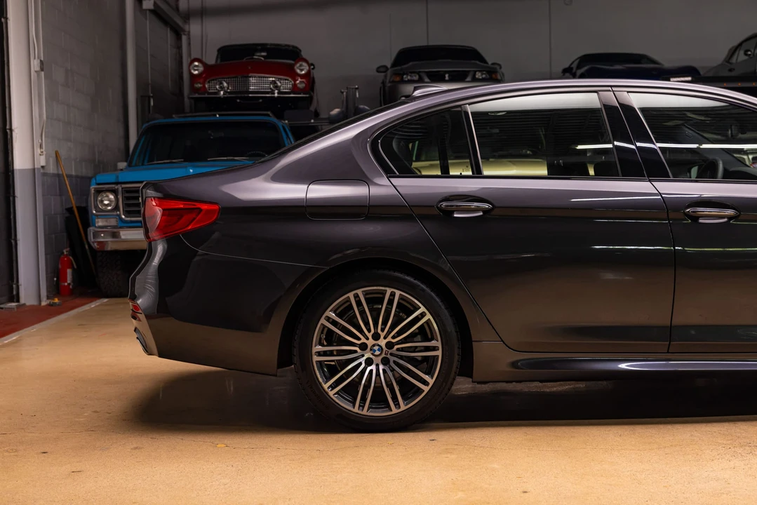 2018 BMW G30 5 Series Sedan - Image 19 of 31