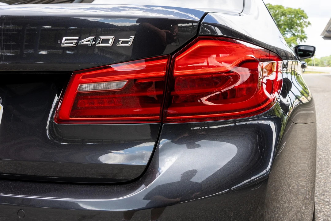 2018 BMW G30 5 Series Sedan - Image 18 of 31