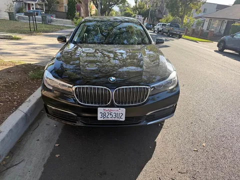 2018 BMW 740i xDrive Sedan 4D