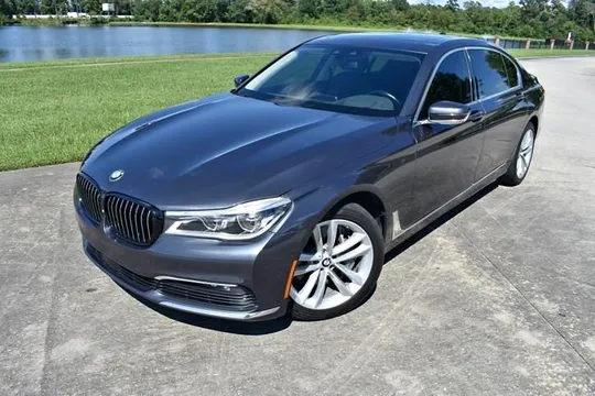 2018 BMW 7 Series 750i