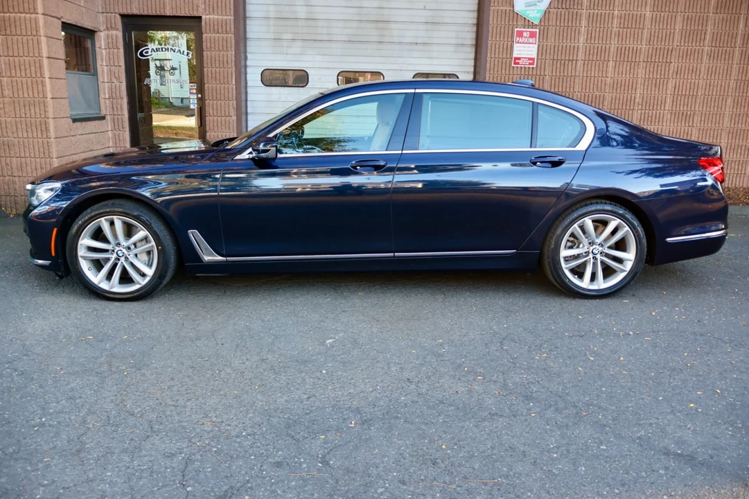 2018 BMW G11/G12 750i & M760i Sedan - Image 4 of 21