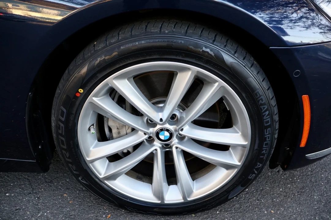 2018 BMW G11/G12 750i & M760i Sedan - Image 18 of 21