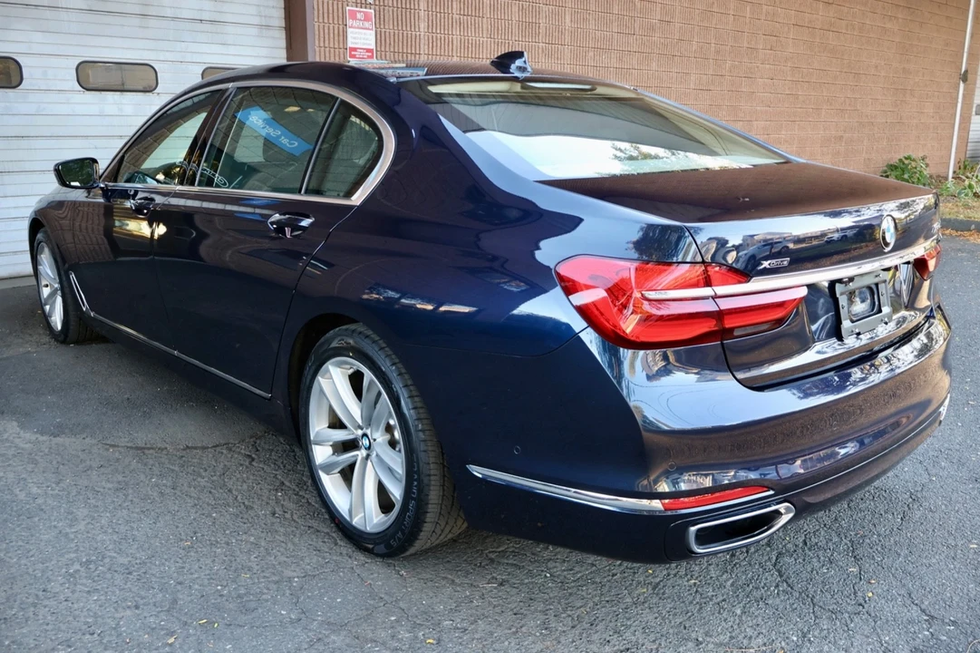 2018 BMW G11/G12 750i & M760i Sedan - Image 6 of 21