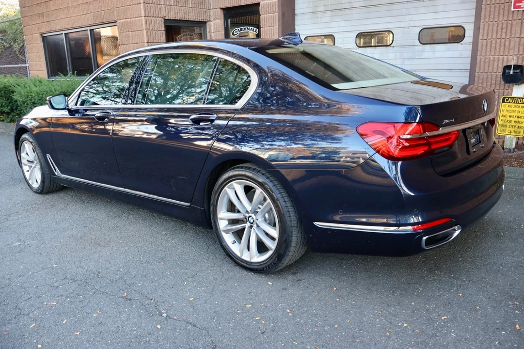 2018 BMW G11/G12 750i & M760i Sedan - Image 5 of 21