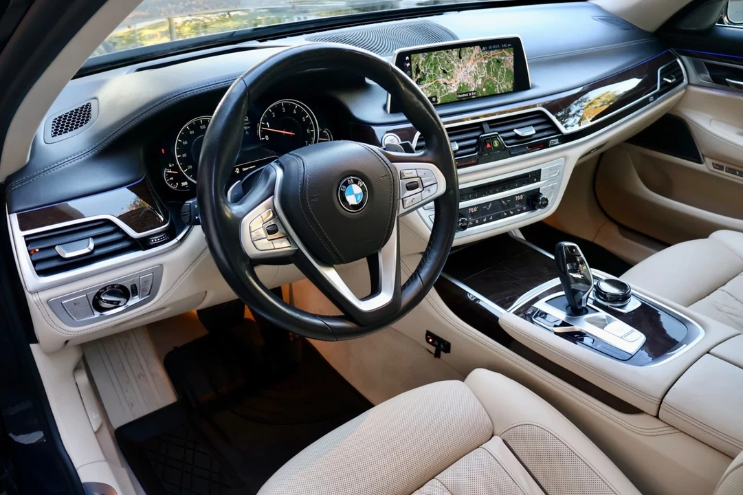 2018 BMW G11/G12 750i & M760i Sedan - Image 21 of 21