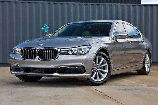 2018 BMW 7 Series 740Li Sedan