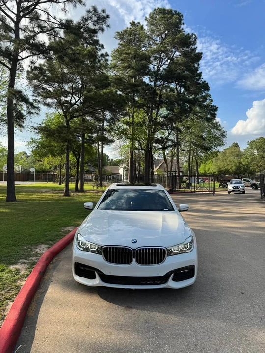 2018 BMW G11/G12 7 Series - Image 2 of 18