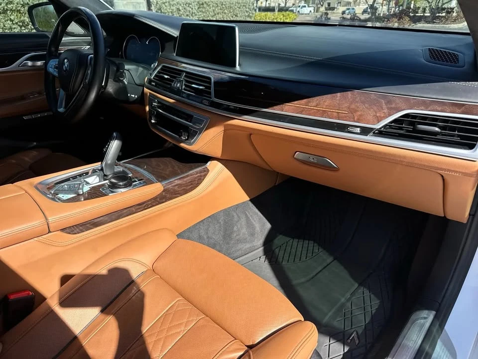 2018 BMW Alpina B7 - Image 12 of 19