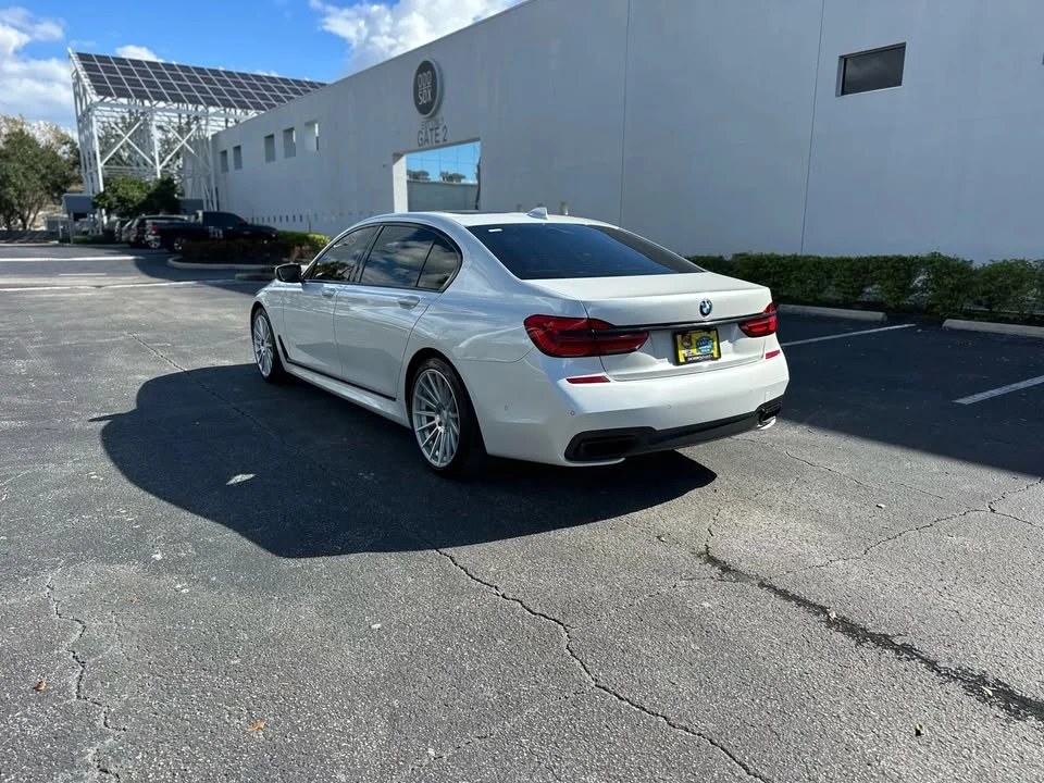 2018 BMW Alpina B7 - Image 6 of 19