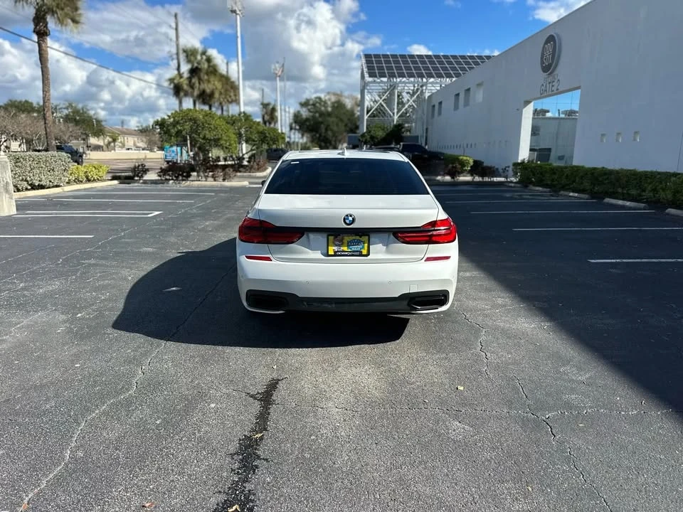 2018 BMW Alpina B7 - Image 8 of 19