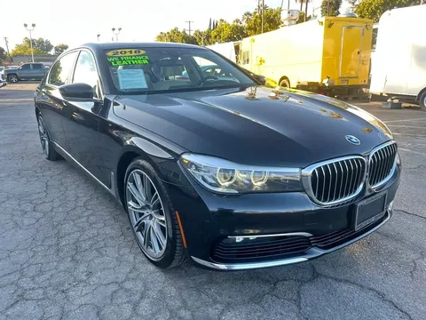 2018 BMW 740i Sedan 4D