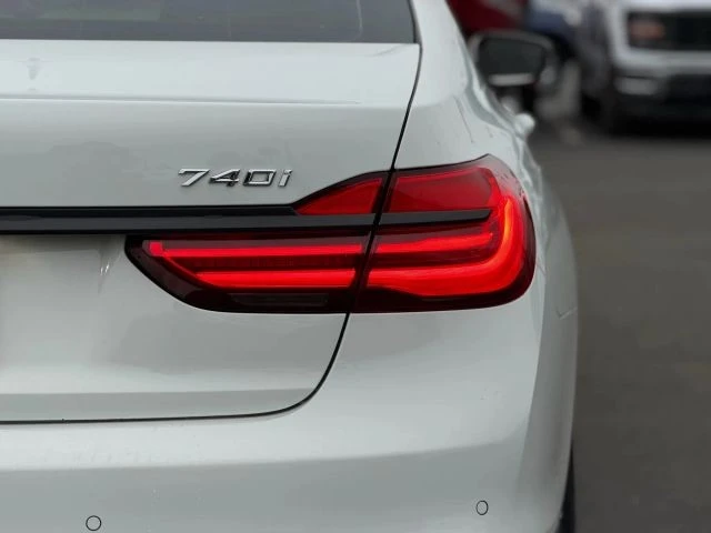2018 BMW G11/G12 7 Series - Image 9 of 21