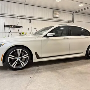 2018 BMW 750i xDrive M Sport