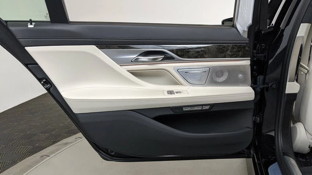 2018 BMW G11/G12 750i & M760i Sedan - Image 24 of 31