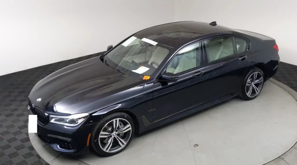 2018 BMW G11/G12 750i & M760i Sedan - Image 12 of 31
