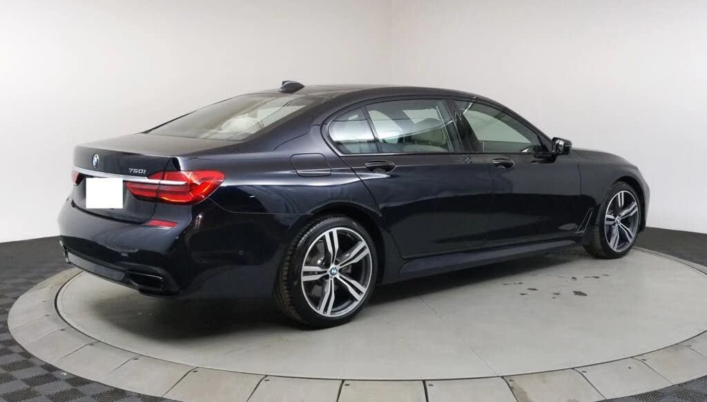 2018 BMW G11/G12 750i & M760i Sedan - Image 8 of 31
