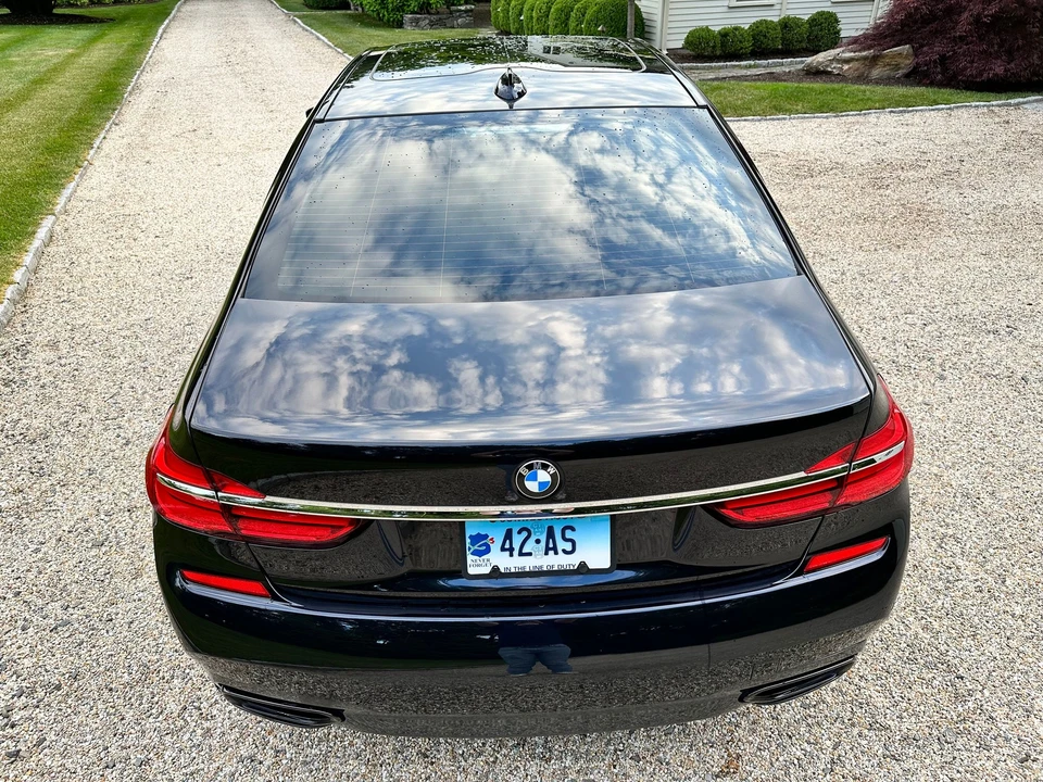 2018 BMW G11/G12 750i & M760i Sedan - Image 16 of 31