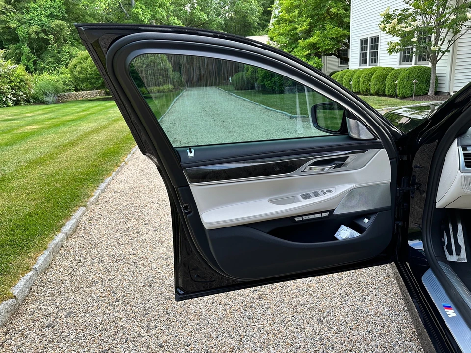 2018 BMW G11/G12 750i & M760i Sedan - Image 18 of 31