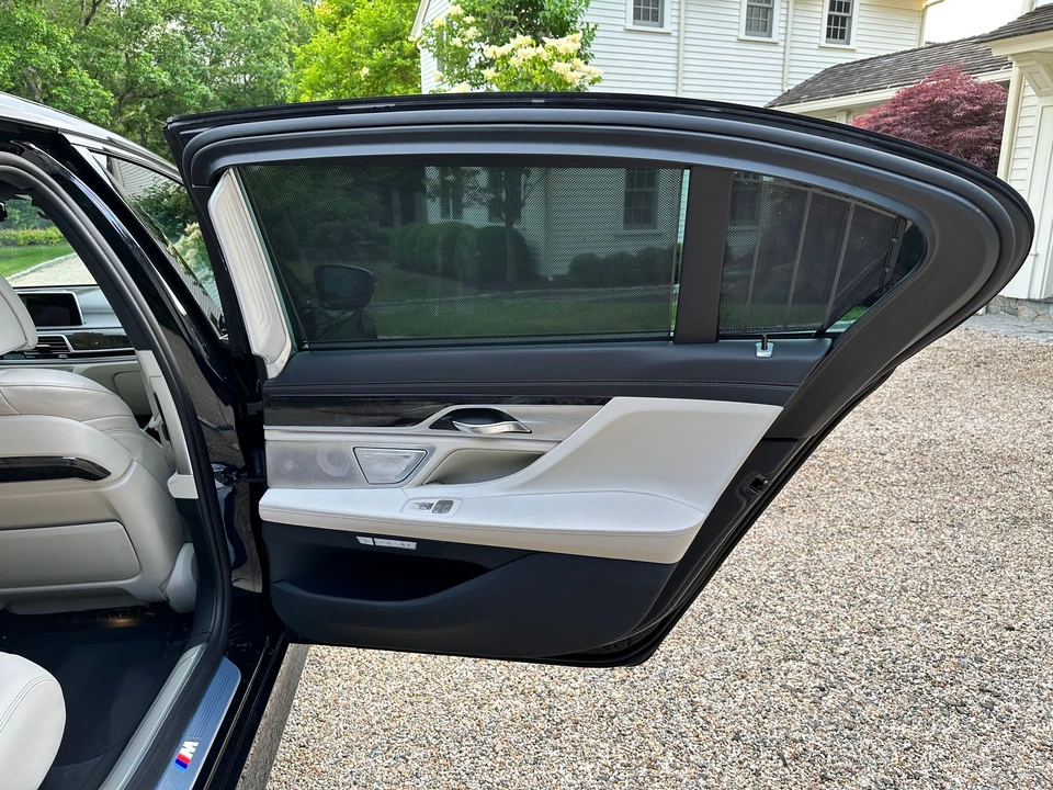 2018 BMW G11/G12 750i & M760i Sedan - Image 25 of 31