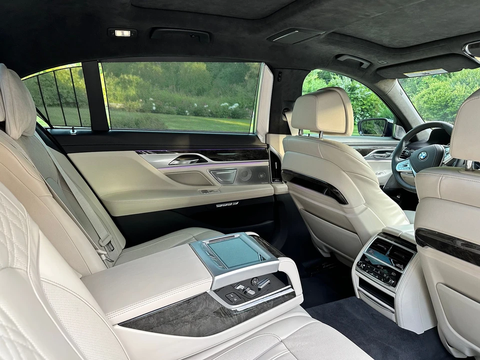 2018 BMW G11/G12 750i & M760i Sedan - Image 27 of 31