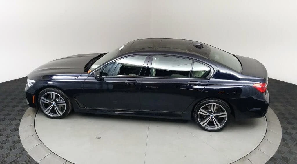 2018 BMW G11/G12 750i & M760i Sedan - Image 13 of 31