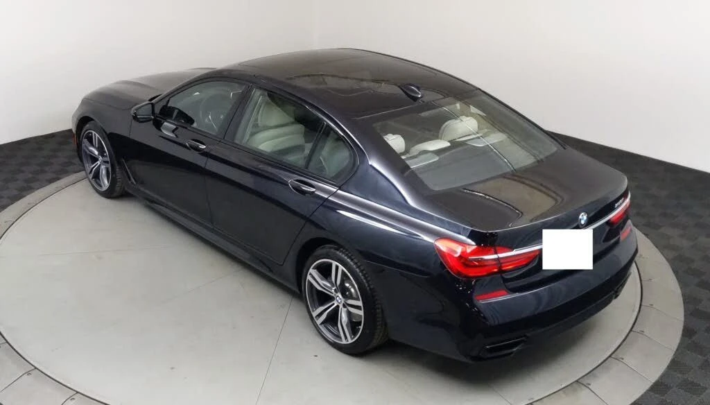2018 BMW G11/G12 750i & M760i Sedan - Image 14 of 31