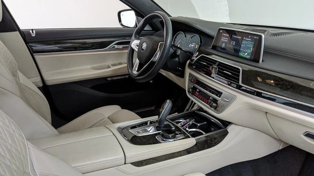 2018 BMW G11/G12 750i & M760i Sedan - Image 18 of 31