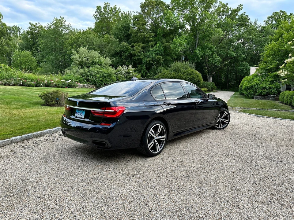 2018 BMW G11/G12 750i & M760i Sedan - Image 6 of 31