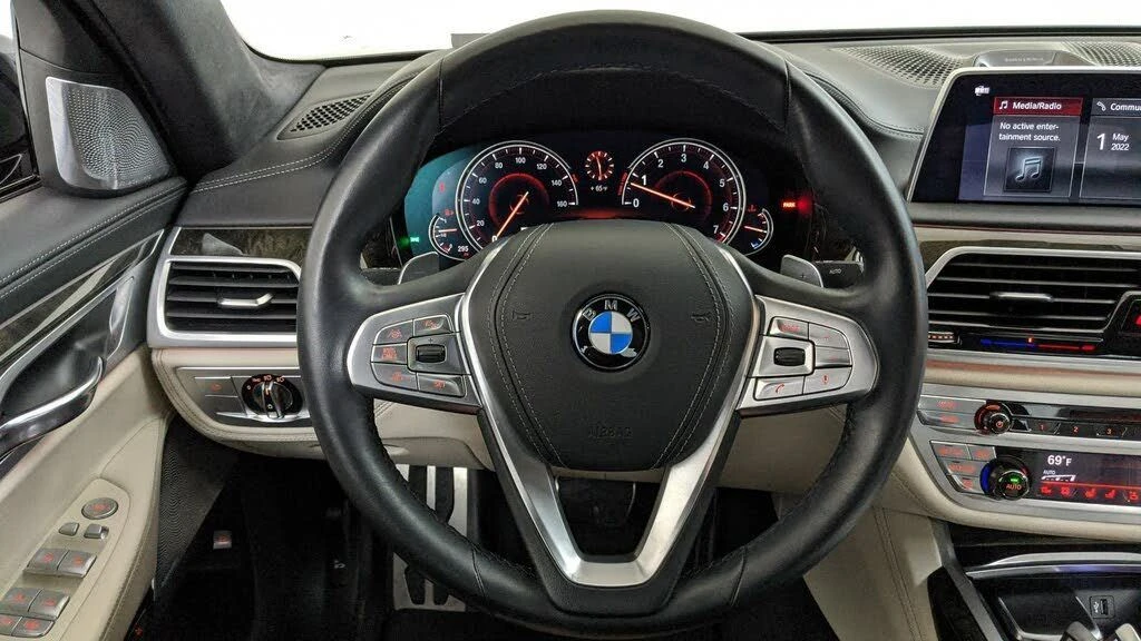 2018 BMW G11/G12 750i & M760i Sedan - Image 29 of 31