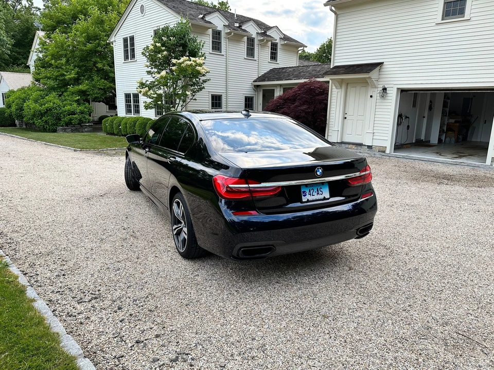 2018 BMW G11/G12 750i & M760i Sedan - Image 8 of 31