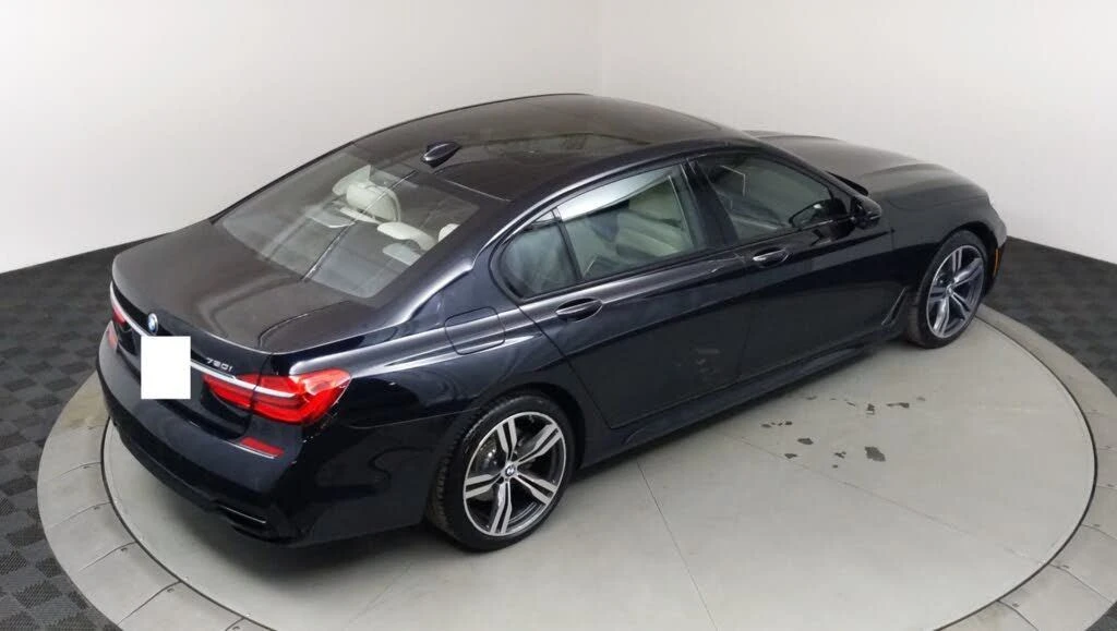 2018 BMW G11/G12 750i & M760i Sedan - Image 16 of 31