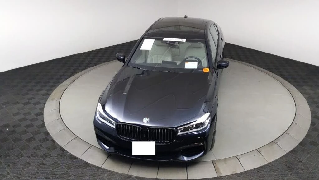 2018 BMW G11/G12 750i & M760i Sedan - Image 11 of 31