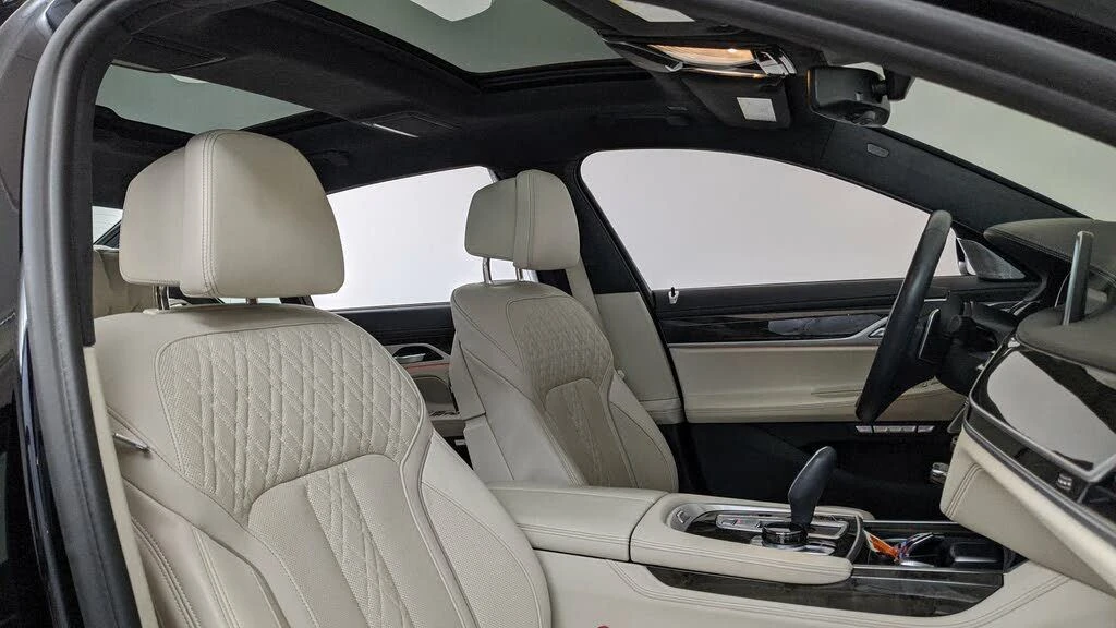 2018 BMW G11/G12 750i & M760i Sedan - Image 20 of 31