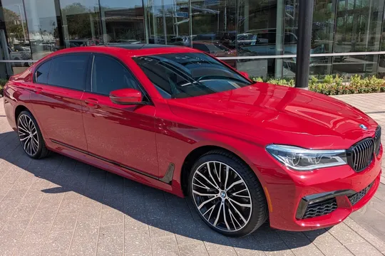 2018 BMW 750i M Sport