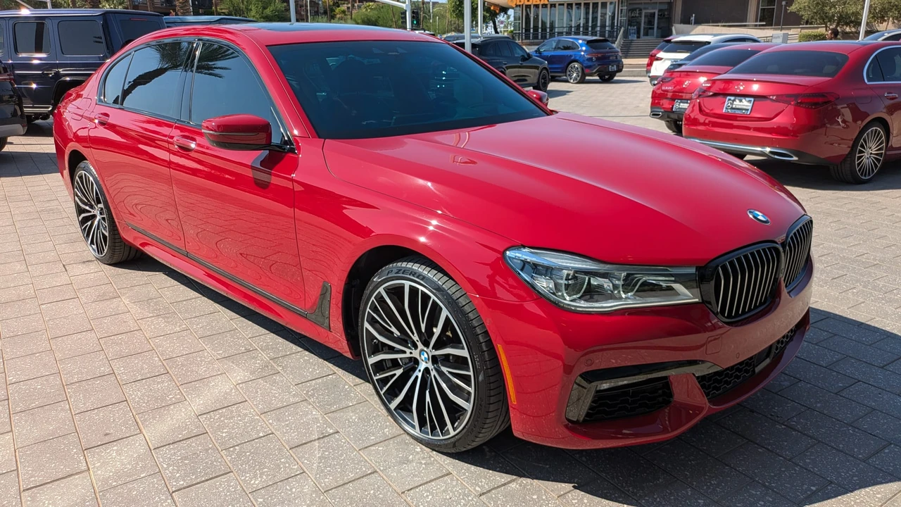 2018 BMW G11/G12 750i & M760i Sedan - Image 11 of 31