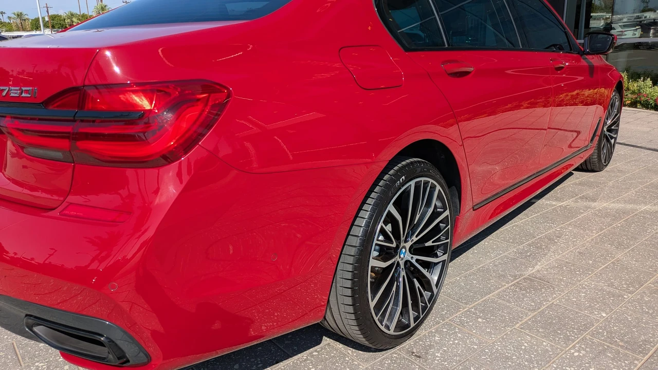 2018 BMW G11/G12 750i & M760i Sedan - Image 24 of 31