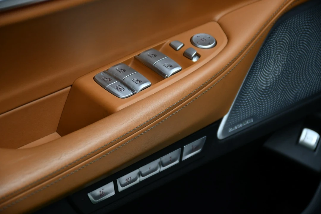 2018 BMW Alpina B7 - Image 20 of 21