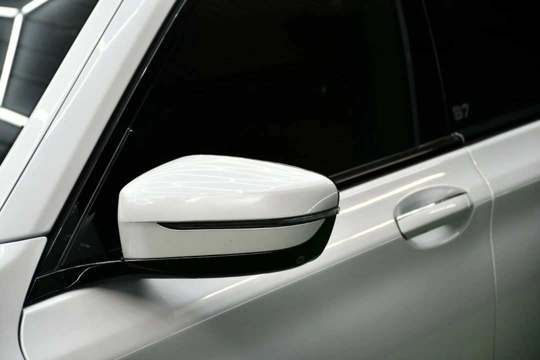 2018 BMW Alpina B7 - Image 9 of 21