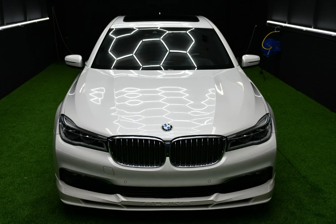 2018 BMW Alpina B7 - Image 6 of 21