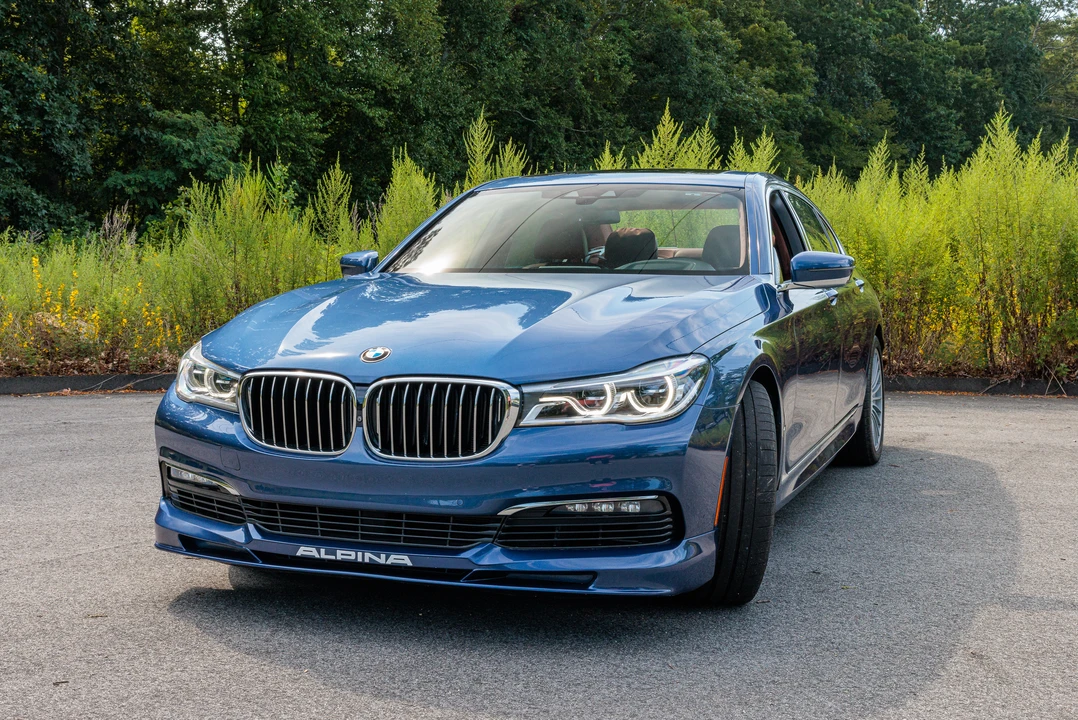 2018 BMW Alpina B7 - Image 15 of 31