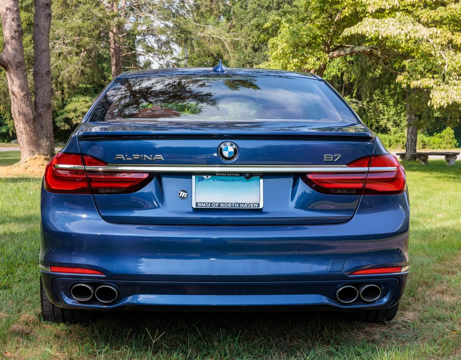 2018 BMW Alpina B7 - Image 8 of 31