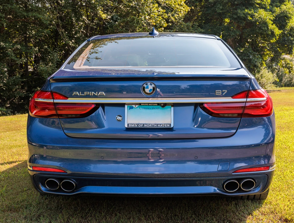2018 BMW Alpina B7 - Image 9 of 31