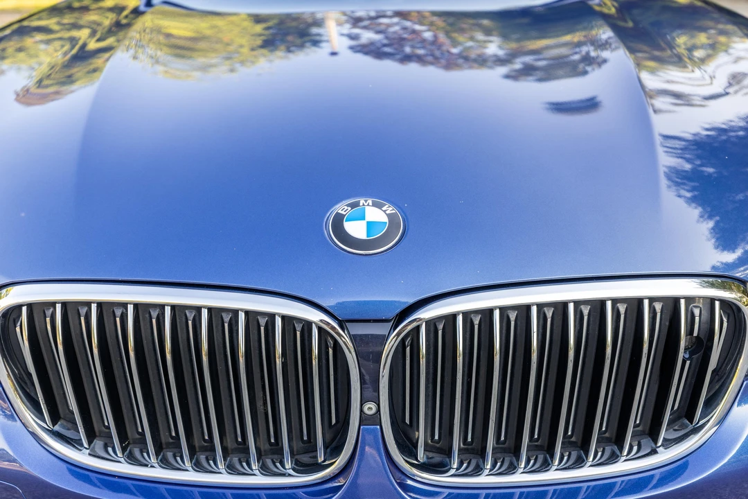 2018 BMW Alpina B7 - Image 13 of 31