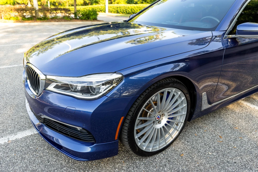 2018 BMW Alpina B7 - Image 15 of 31