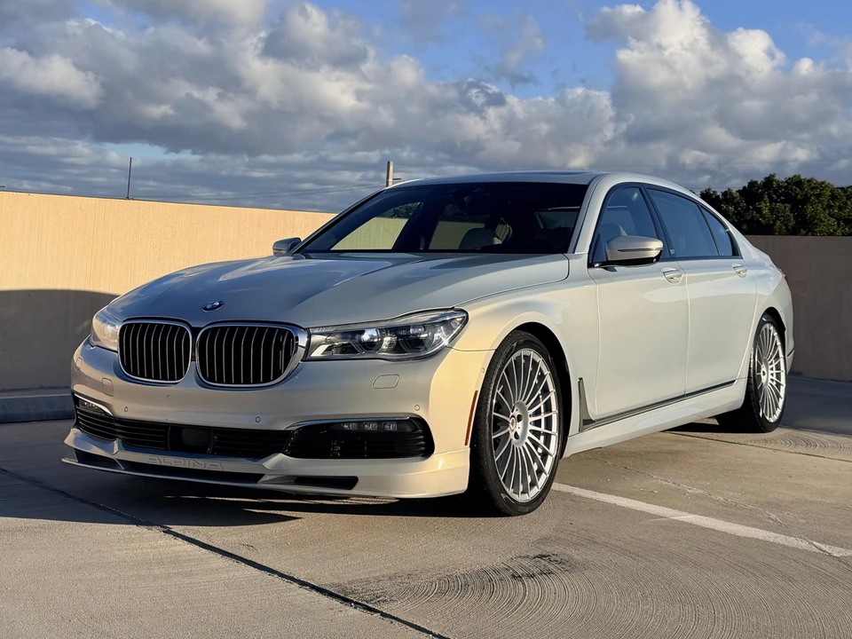 2018 BMW Alpina B7 - Image 6 of 31