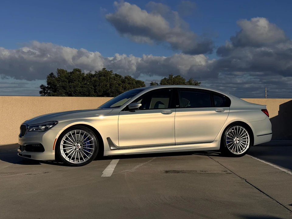 2018 BMW Alpina B7 - Image 7 of 31