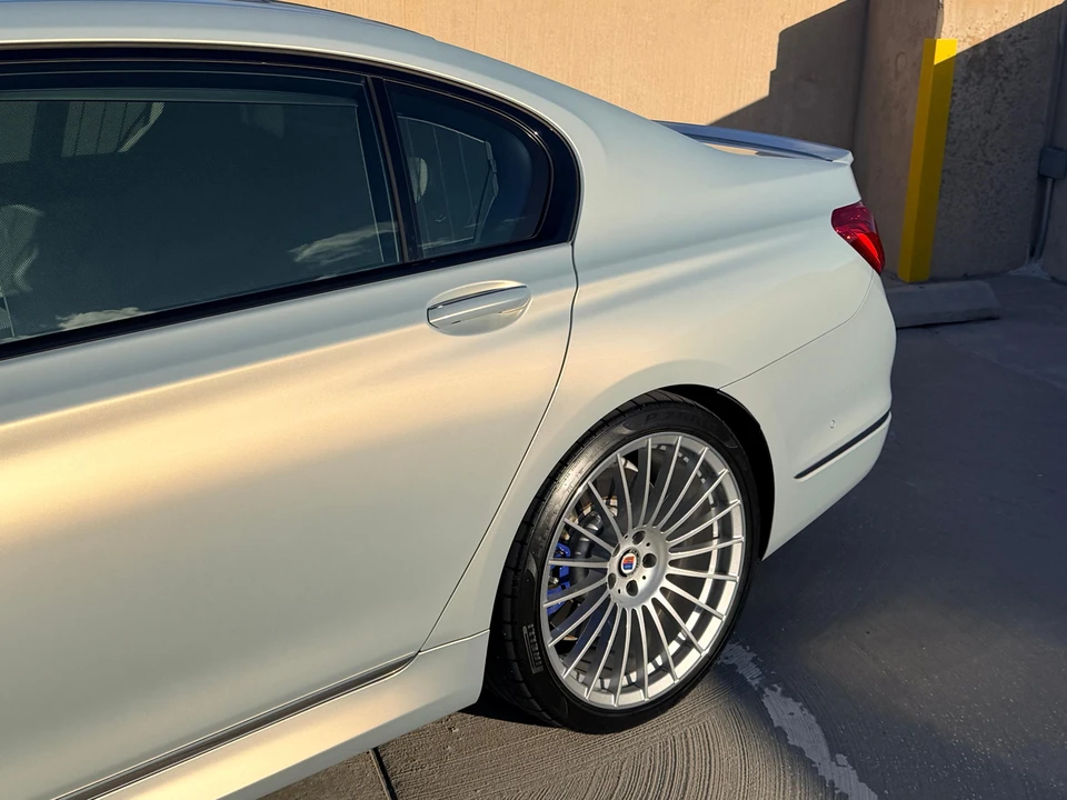 2018 BMW Alpina B7 - Image 23 of 31